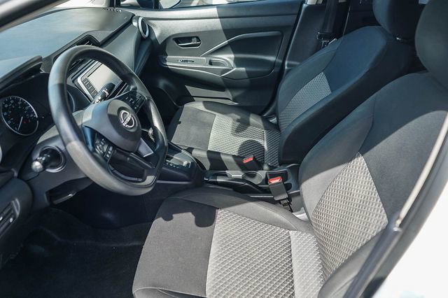 Used 2023 Nissan Versa S w/ Trunk Package image 19