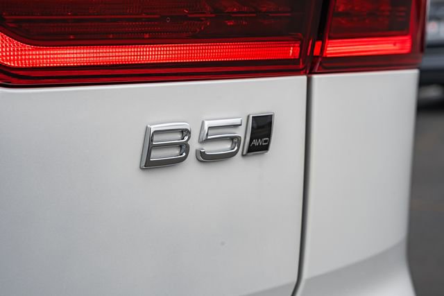 New 2026 Volvo XC60 B5 Plus w/ Protection Package Premier image 9
