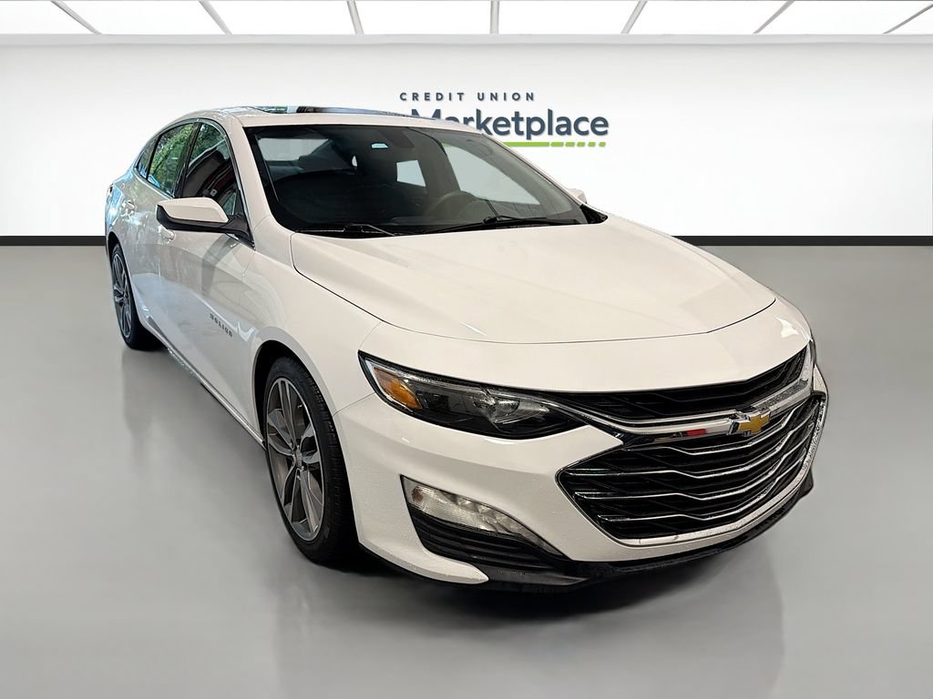 Used 2021 Chevrolet Malibu LT FWD image 1