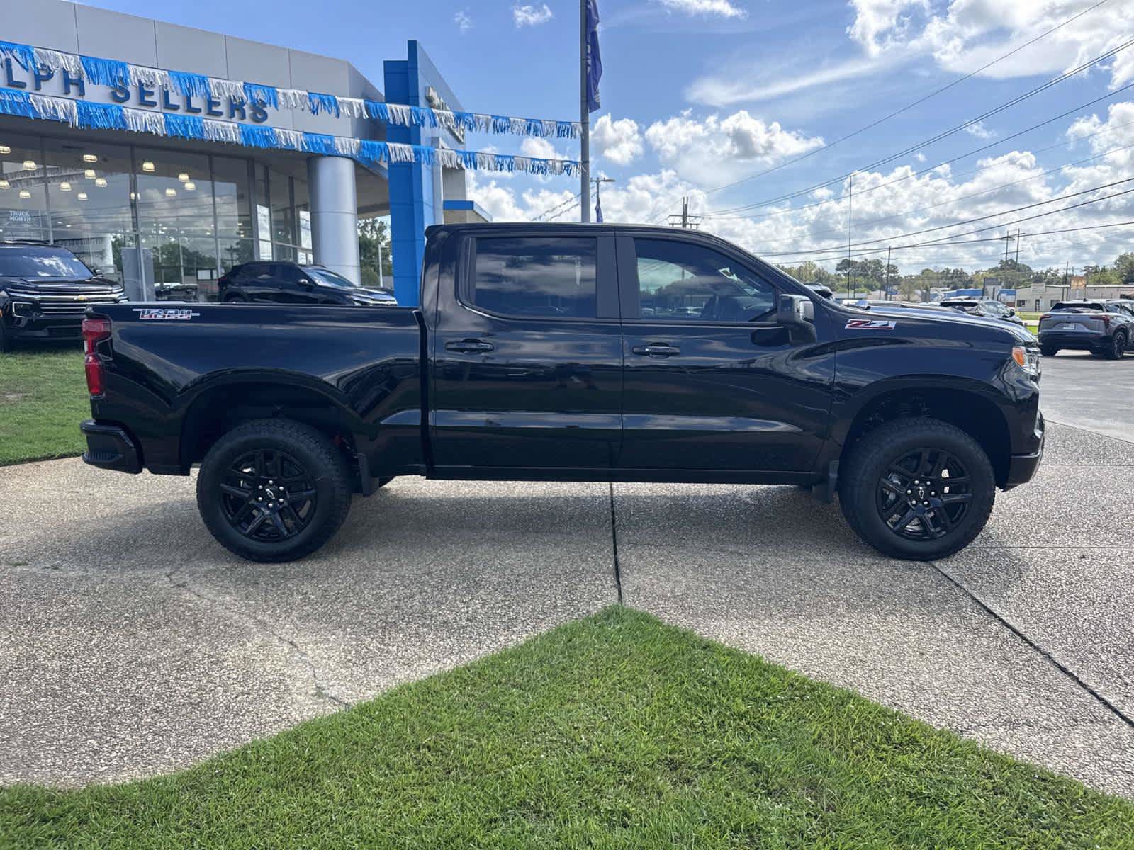 New 2026 Chevrolet Silverado 1500 LT Trail Boss w/ LT Trail Boss Premium Package AWD/4WD image 6