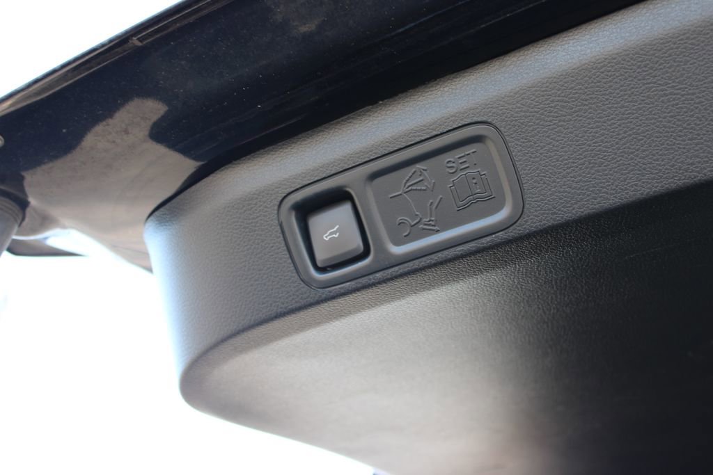 Used 2019 Ford Expedition Limited w/ Equipment Group 301A image 16