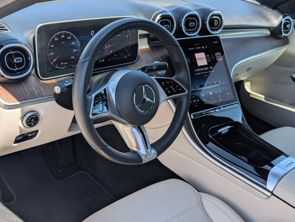 Used 2025 Mercedes-Benz C 300 4MATIC Sedan image 14