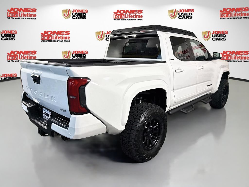 Used 2024 Toyota Tacoma SR5 AWD/4WD image 15