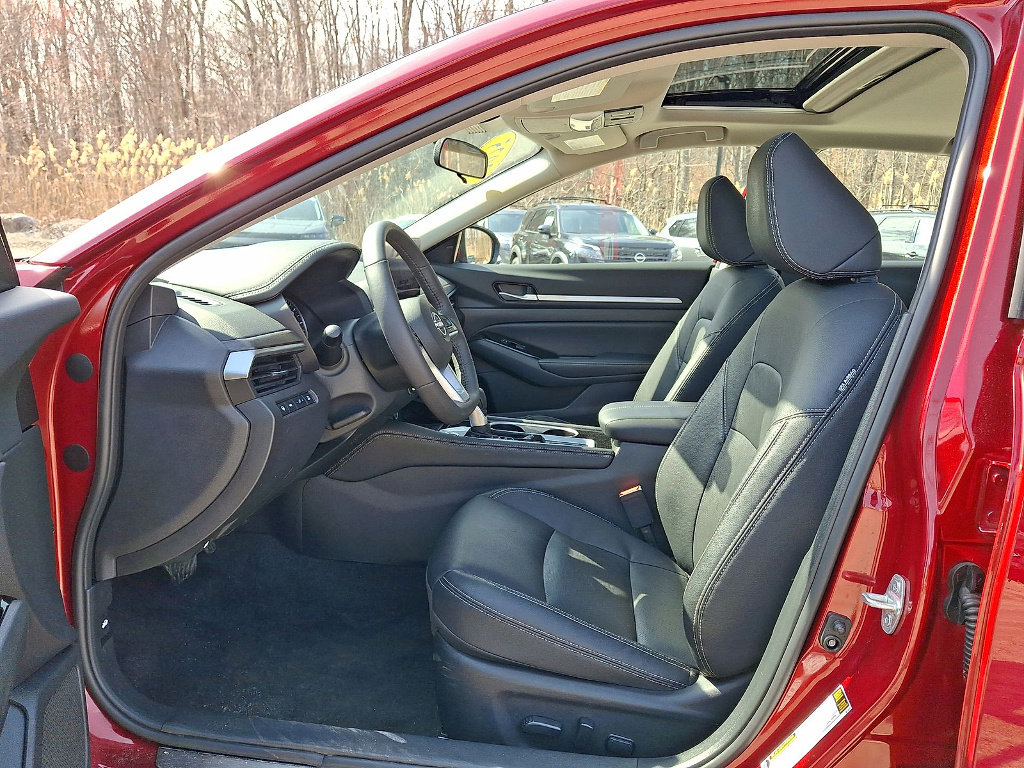 Used 2025 Nissan Altima 2.5 SL image 11