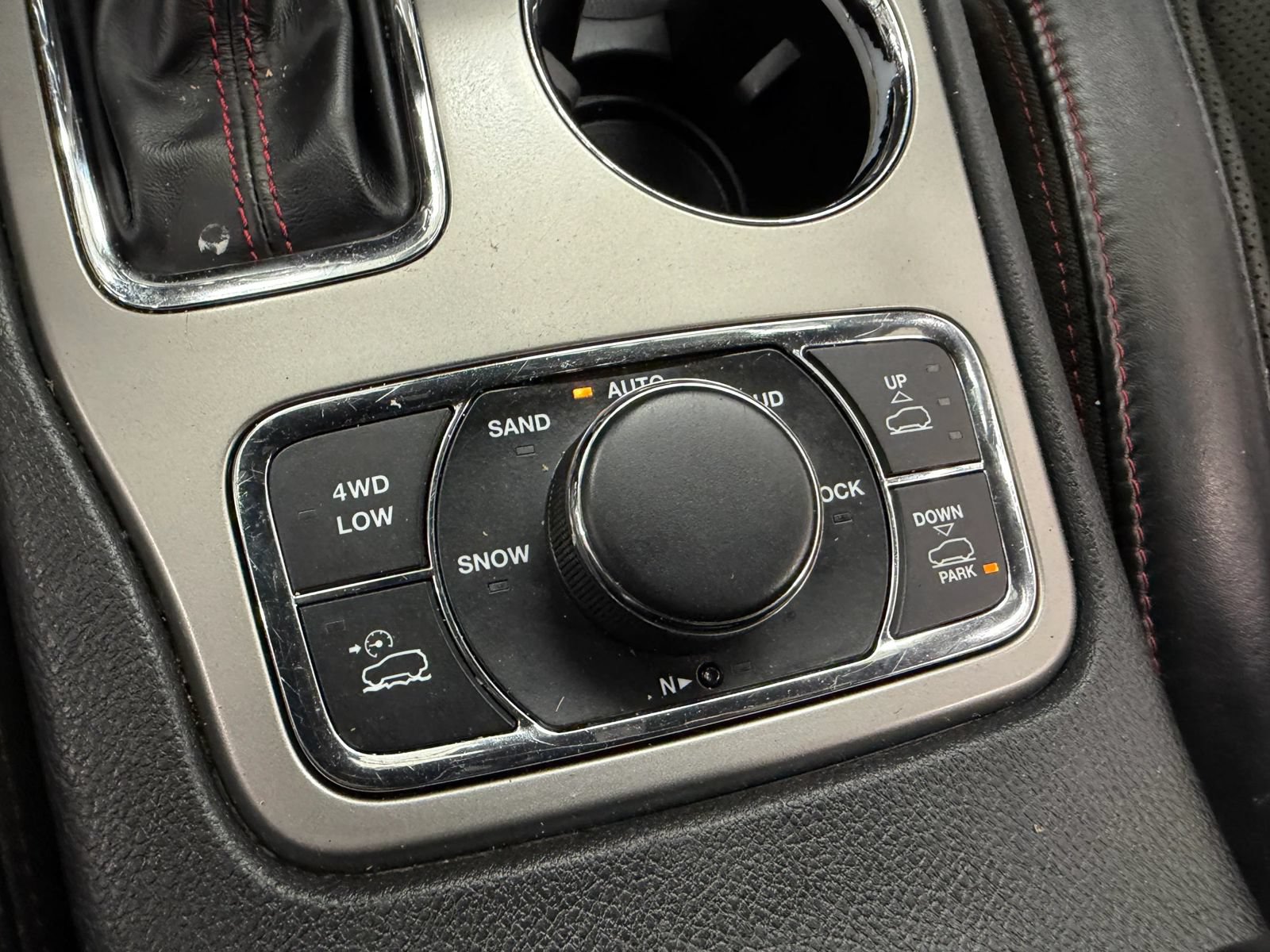 Used 2021 Jeep Grand Cherokee Trailhawk AWD/4WD image 33