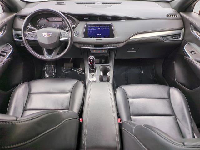Used 2023 Cadillac XT4 Premium Luxury image 16