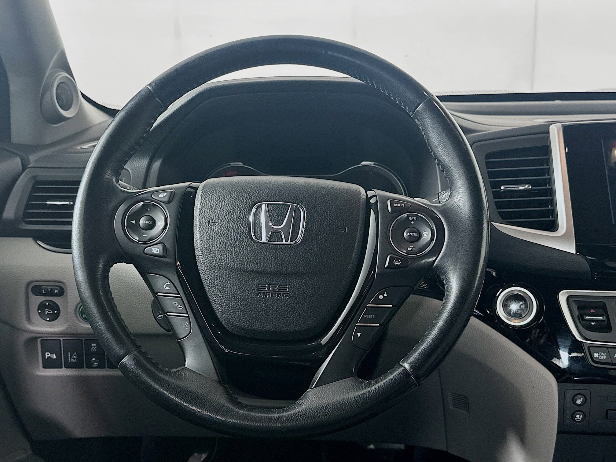 Used 2017 Honda Pilot Elite image 18