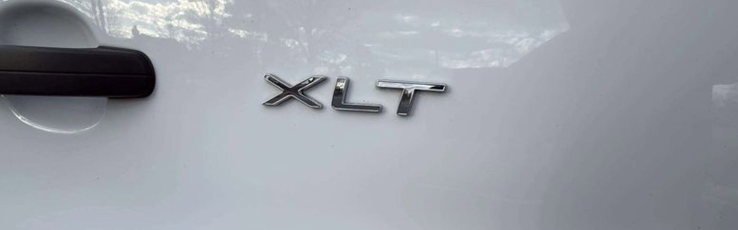 Used 2023 Ford Transit 350 XLT image 19