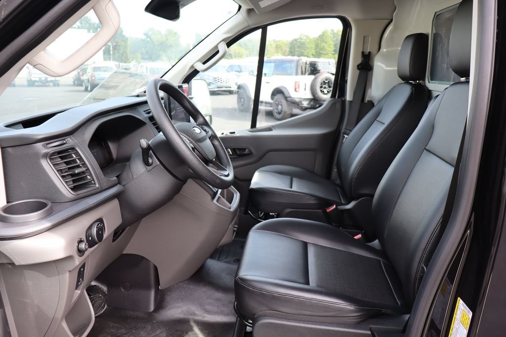 New 2026 Ford Transit 150 Low Roof RWD image 24