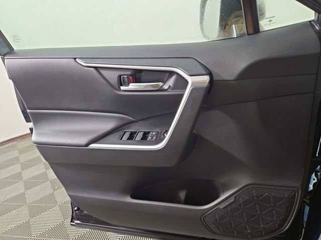 New 2025 Toyota RAV4 XLE image 30