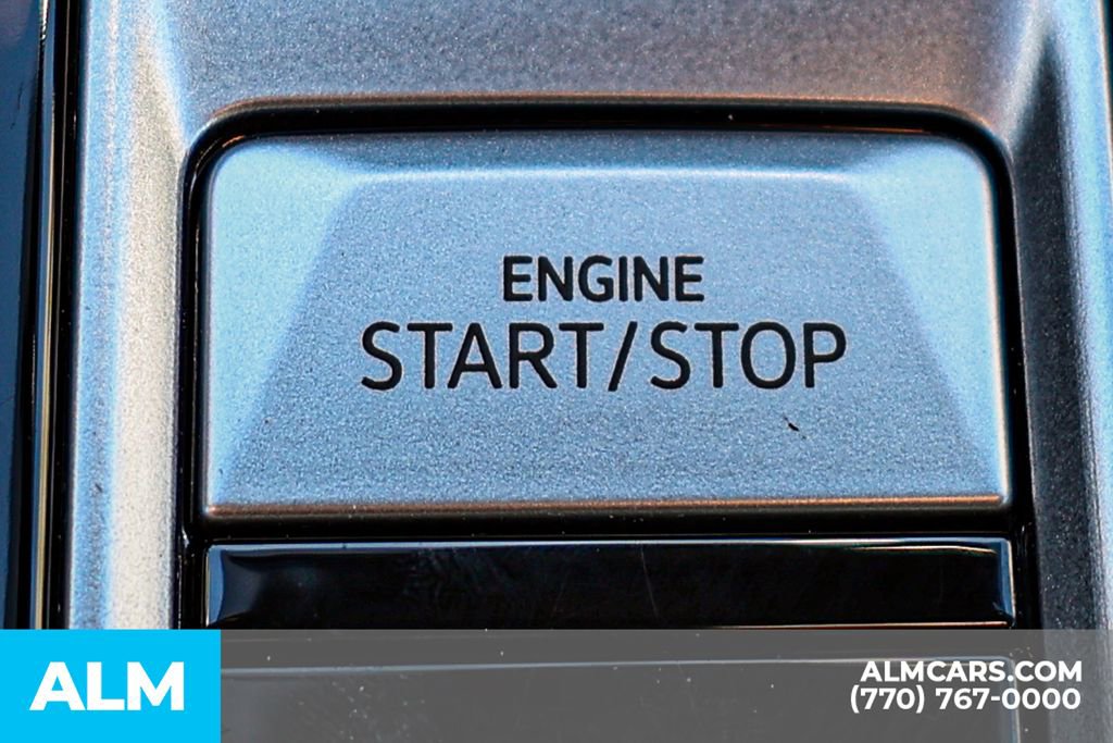 Used 2025 Volkswagen Atlas Cross Sport SE image 46