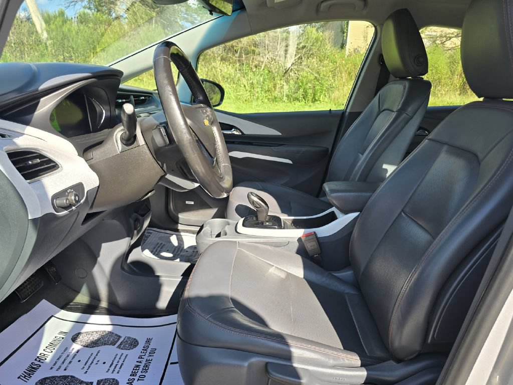 Used 2018 Chevrolet Bolt Premier w/ Driver Confidence II Package FWD image 13