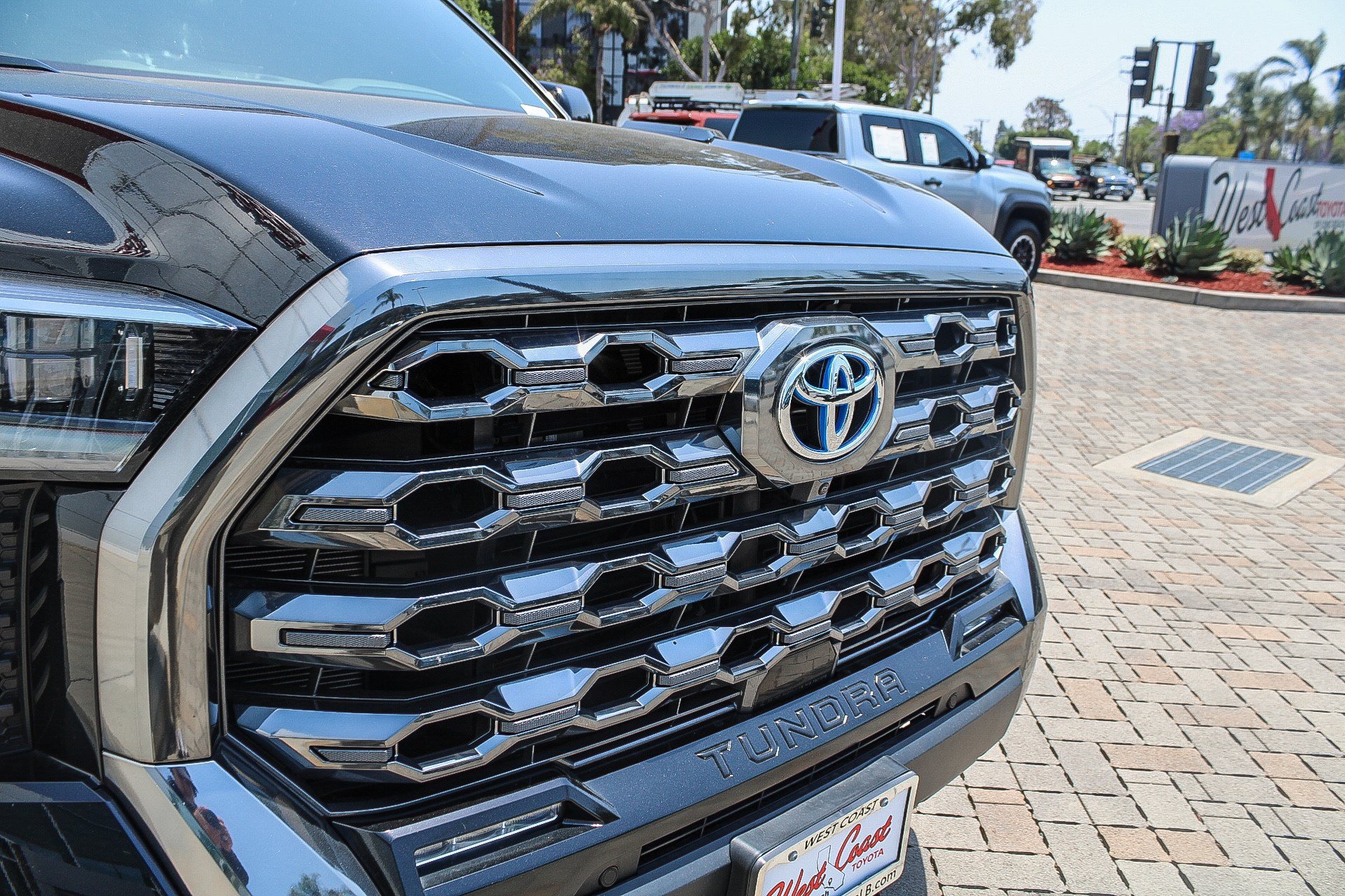 Certified 2024 Toyota Tundra Platinum AWD/4WD image 6