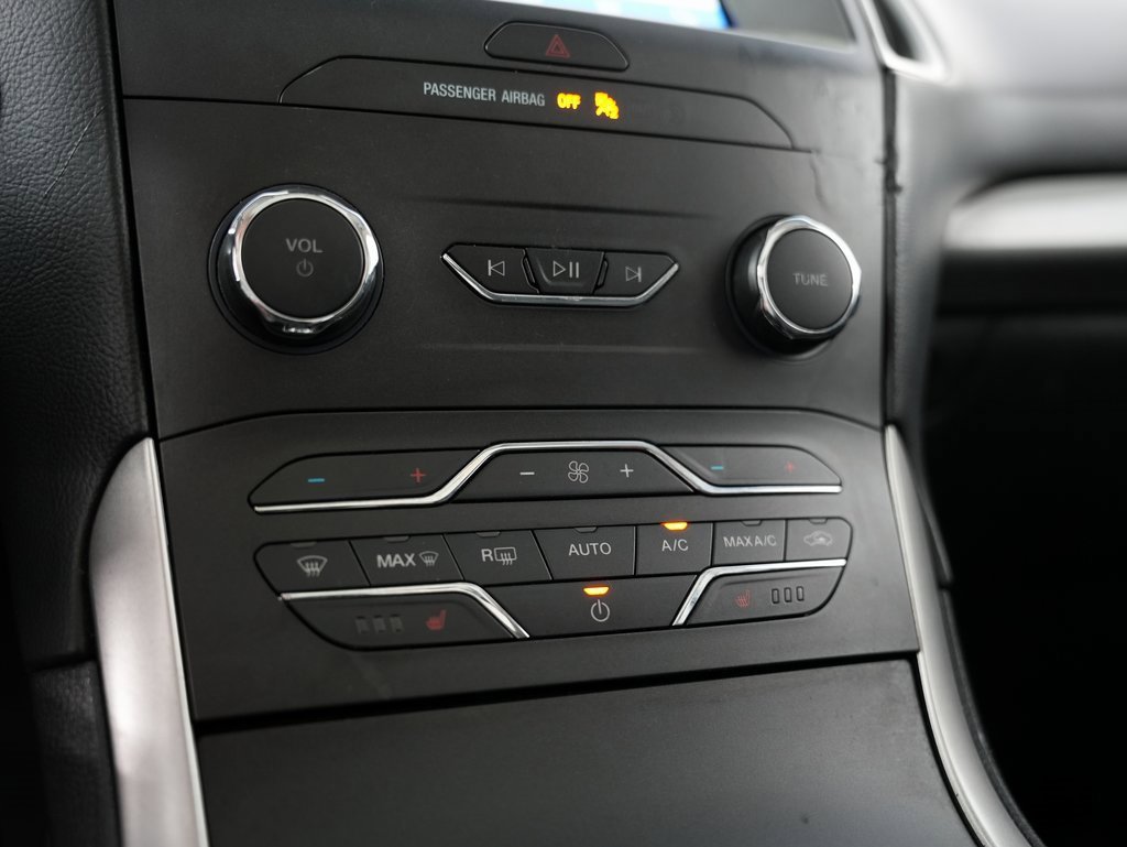 Used 2020 Ford Edge SEL w/ Convenience Package image 24