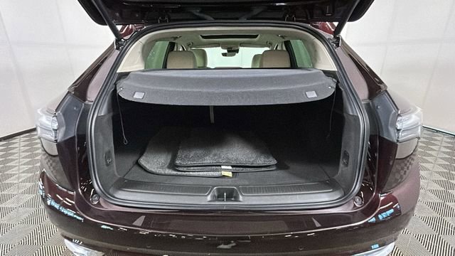 Used 2023 Buick Envision Avenir AWD/4WD image 28
