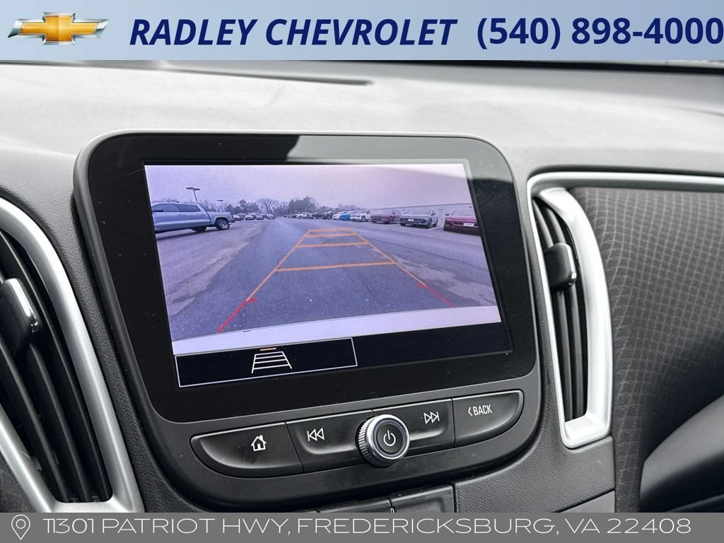 Used 2024 Chevrolet Malibu LT FWD image 9