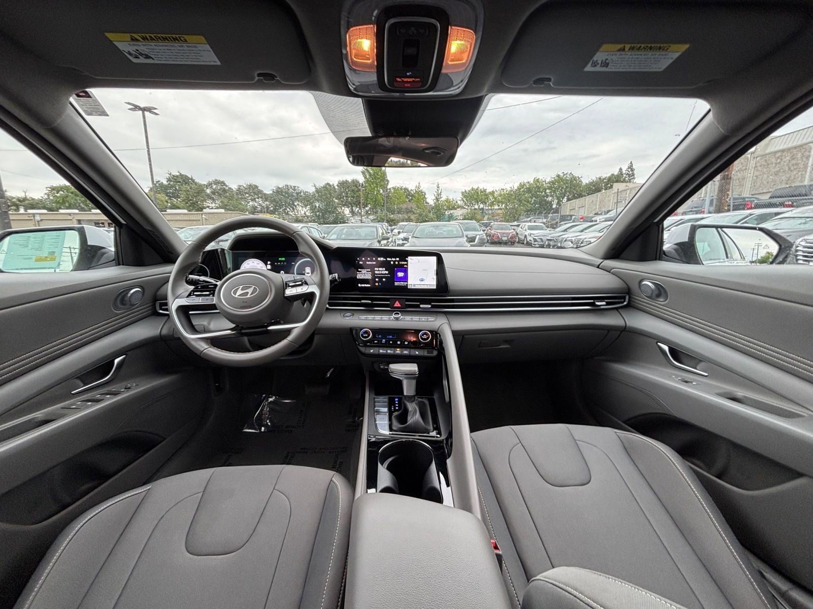 Used 2025 Hyundai Elantra SEL FWD image 34