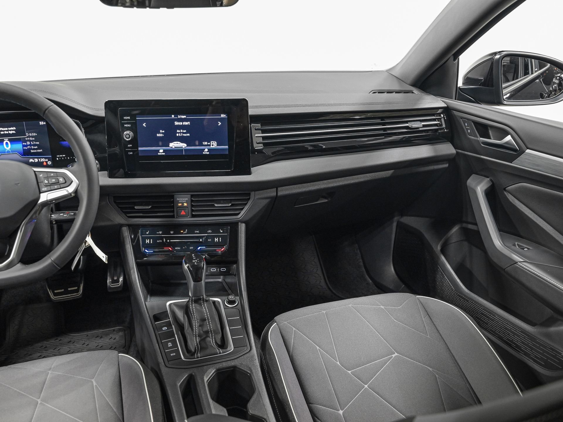 Used 2025 Volkswagen Jetta Sport image 29