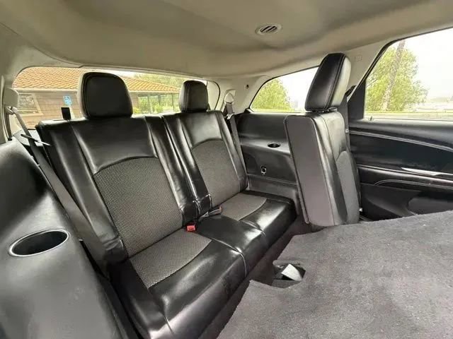 Used 2019 Dodge Journey Crossroad AWD/4WD image 17