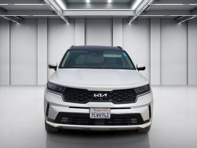 Certified 2023 Kia Sorento SX Prestige w/ Panoramic Sunroof Package AWD/4WD image 2