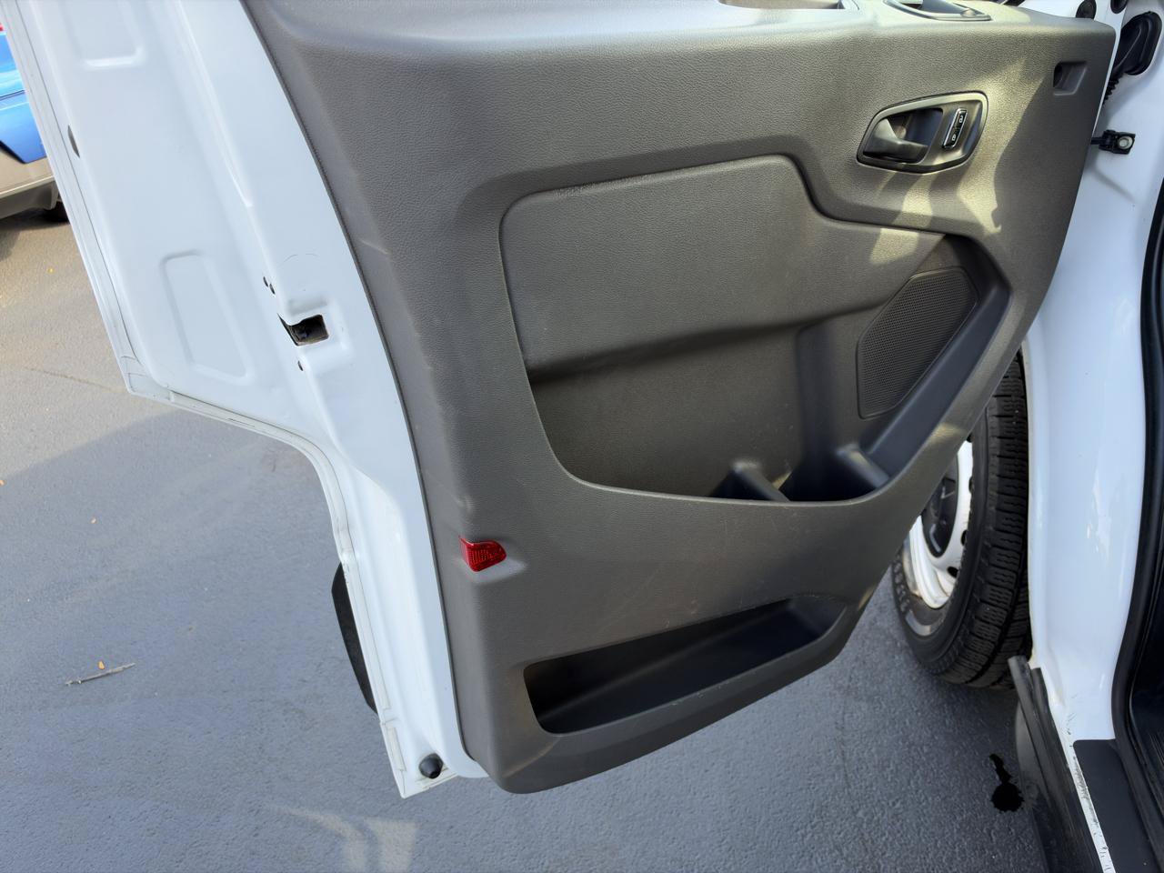 Used 2022 Ford Transit 250 148 High Roof RWD image 13