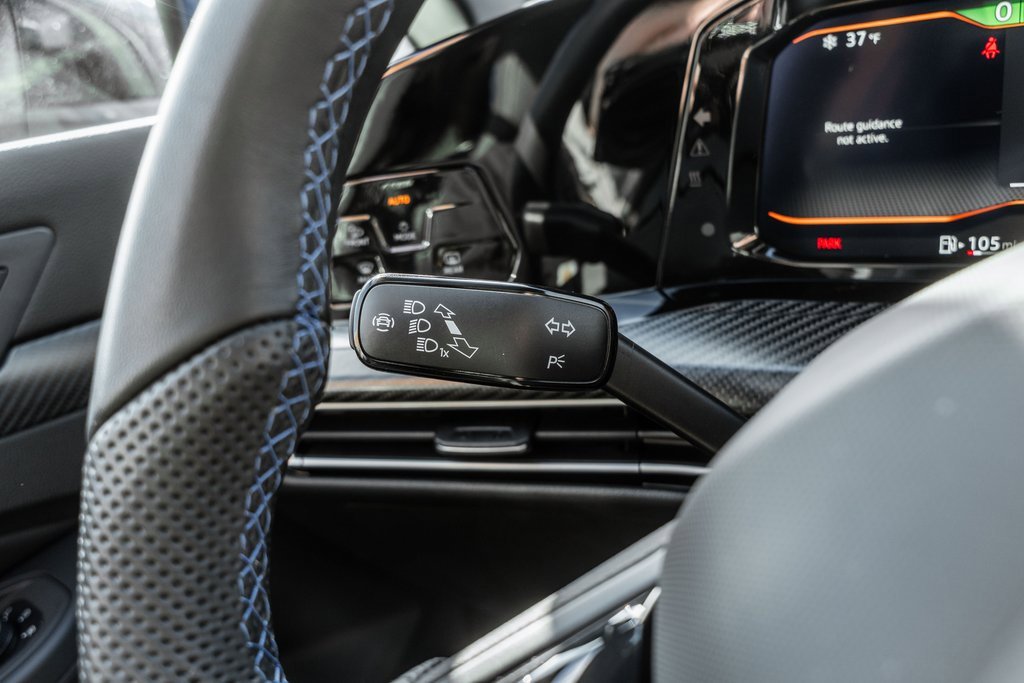 Used 2023 Volkswagen Golf 20th Anniversary Edition image 25