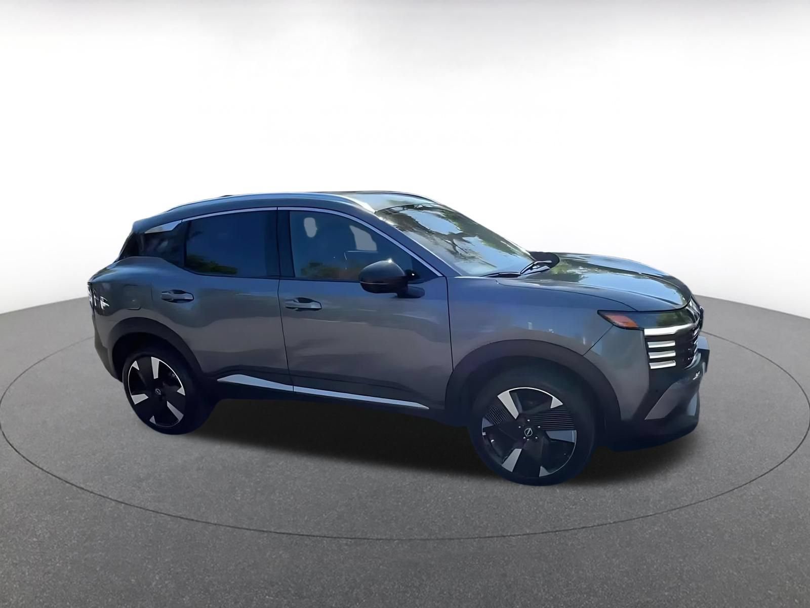 Used 2026 Nissan Kicks SR AWD/4WD video 2