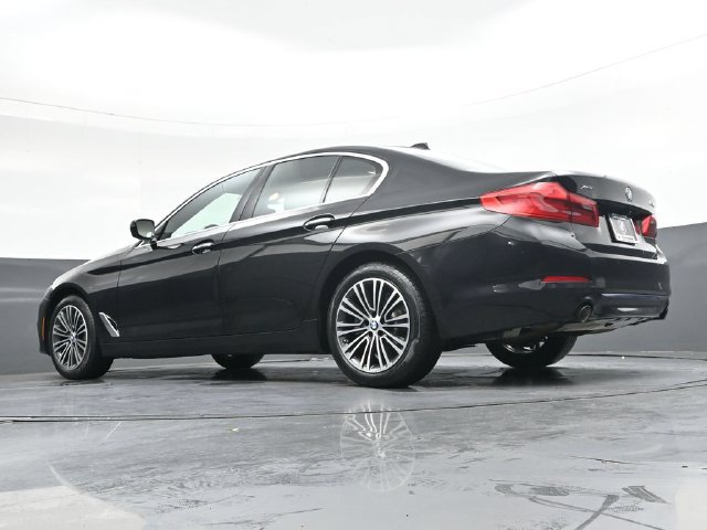 Used 2018 BMW 530i xDrive AWD/4WD image 34