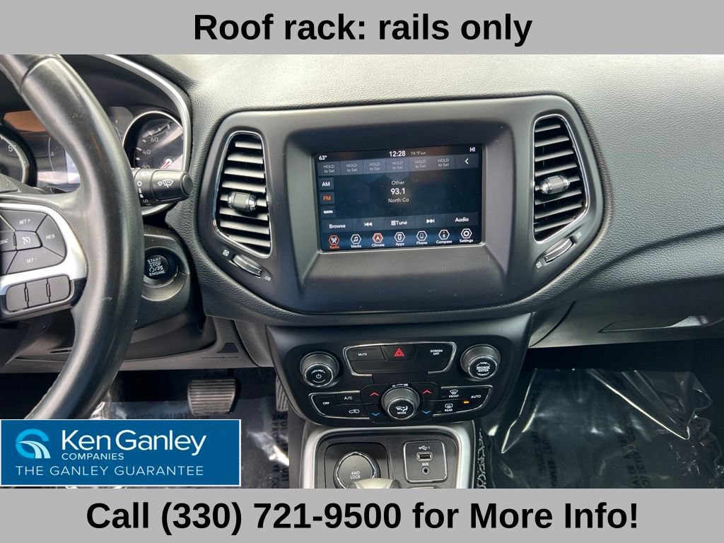 Used 2019 Jeep Compass Latitude AWD/4WD image 35