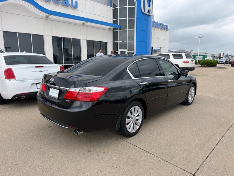 Used 2015 Honda Accord EX-L image 2