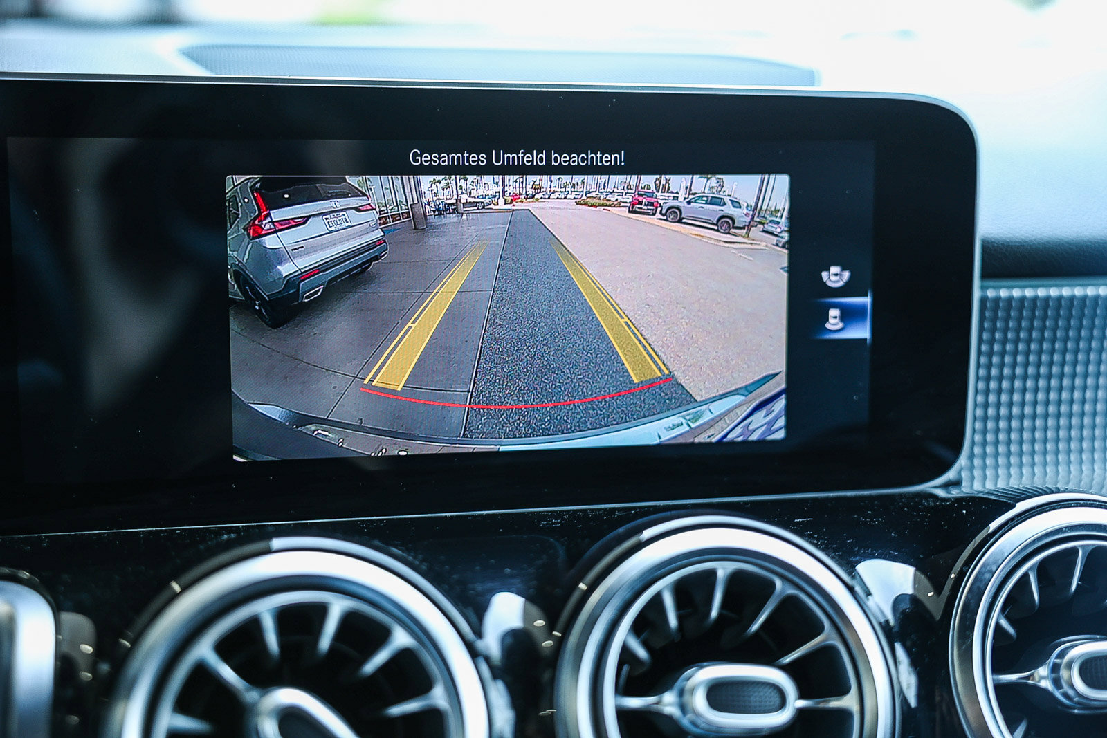 Used 2021 Mercedes-Benz GLB 250 image 30