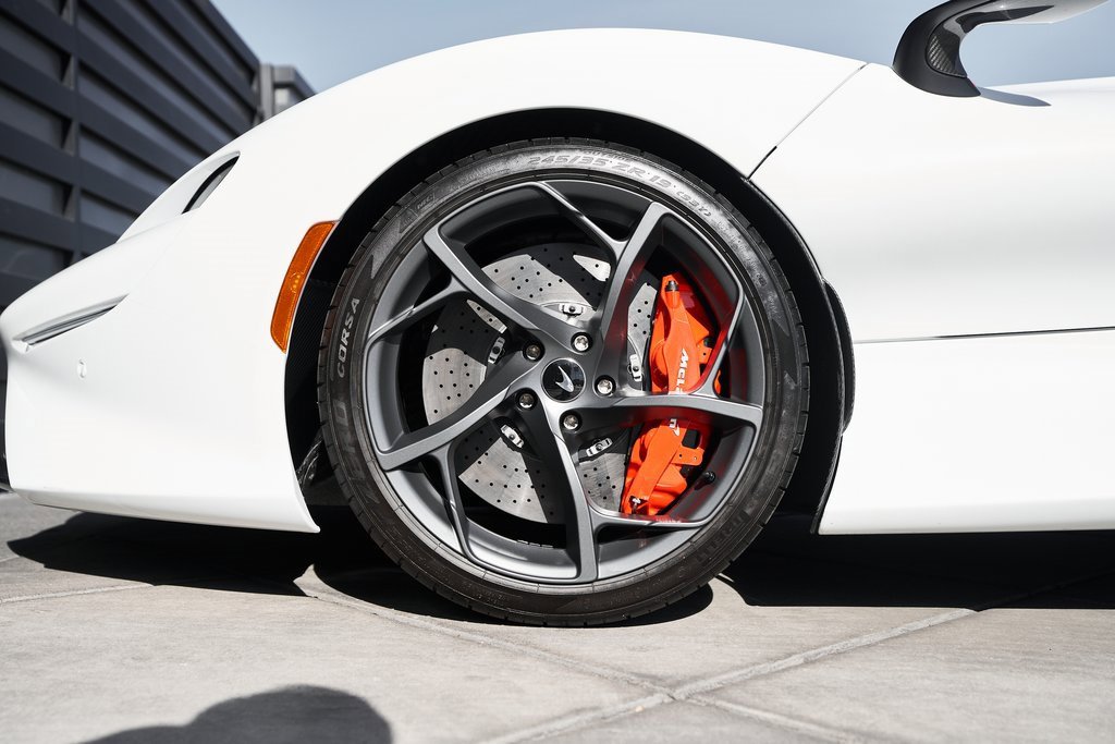 Used 2021 McLaren Elva image 3