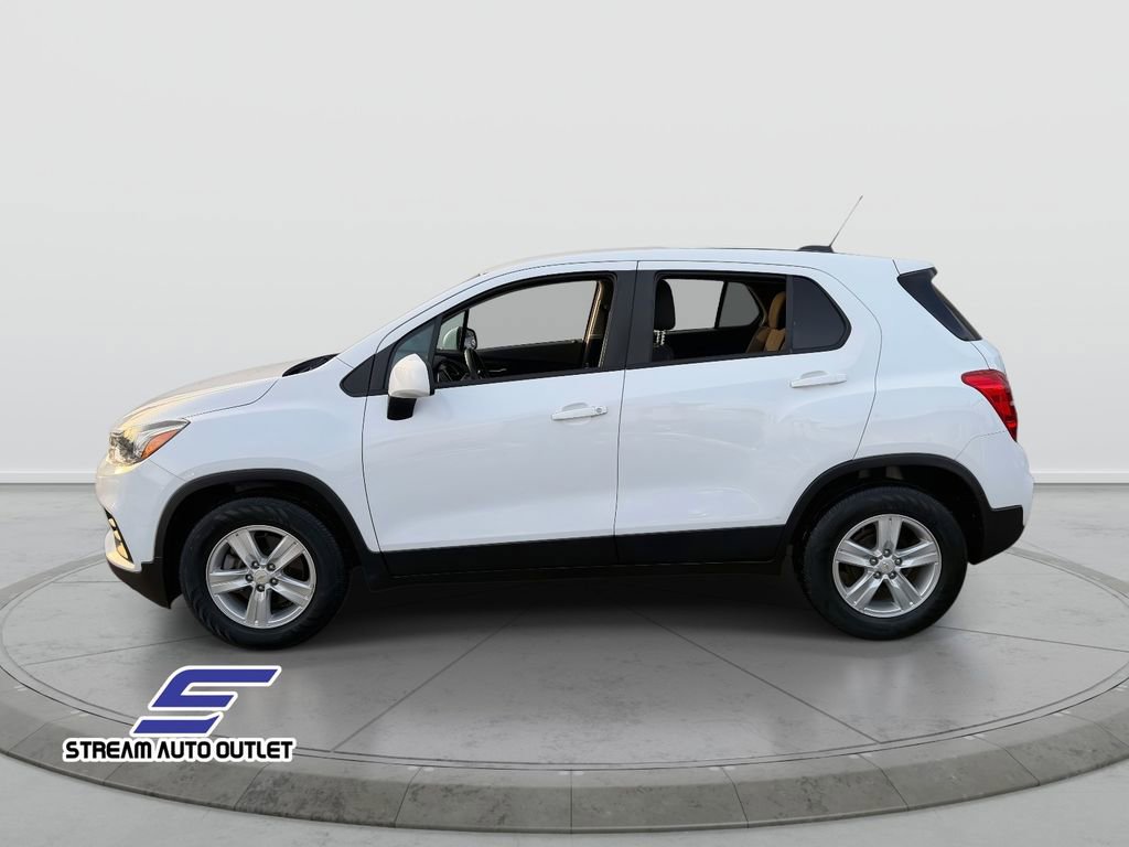 Used 2021 Chevrolet Trax LS w/ Tint and Cruise Package image 5