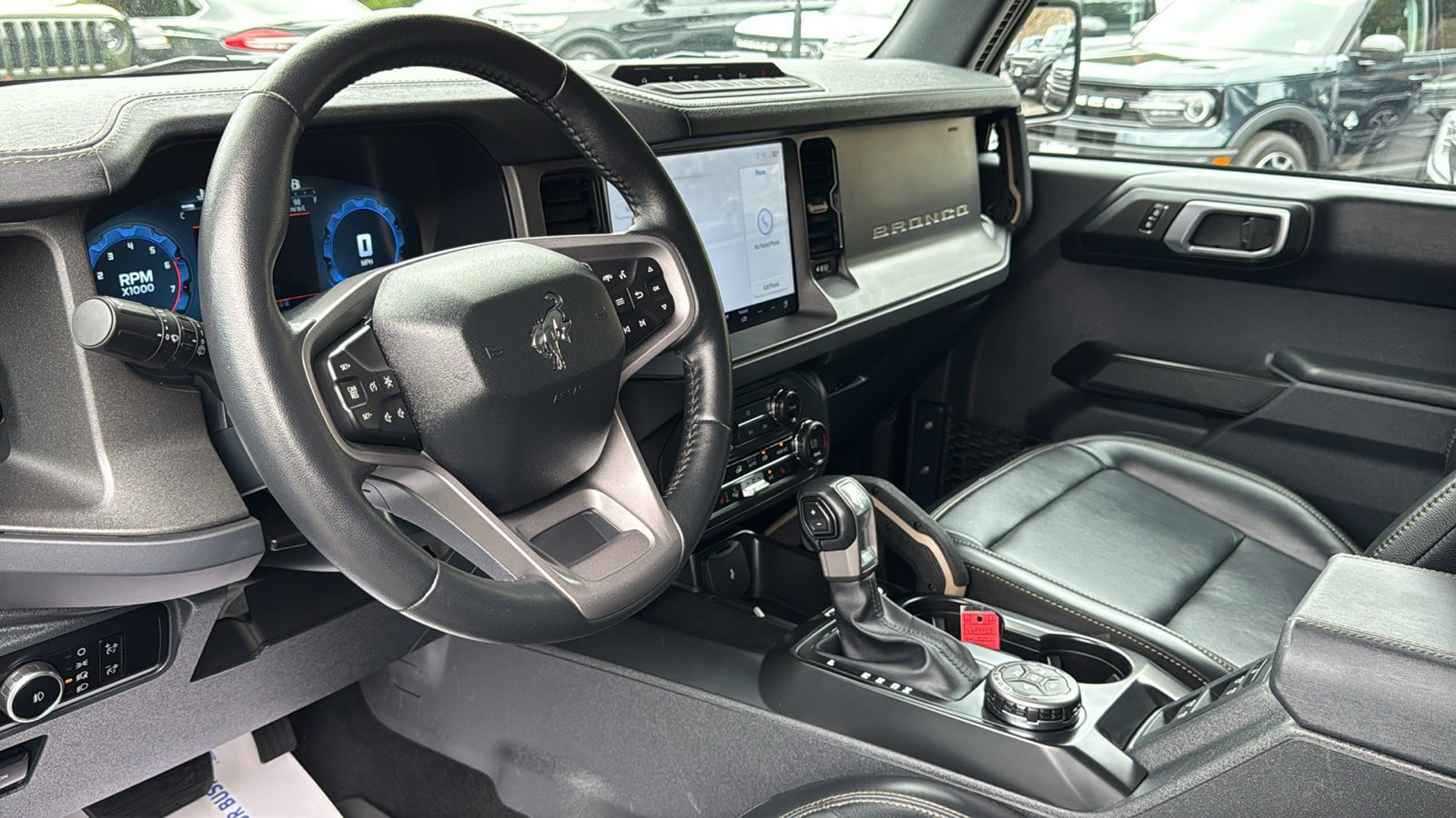 Certified 2025 Ford Bronco Badlands AWD/4WD image 16