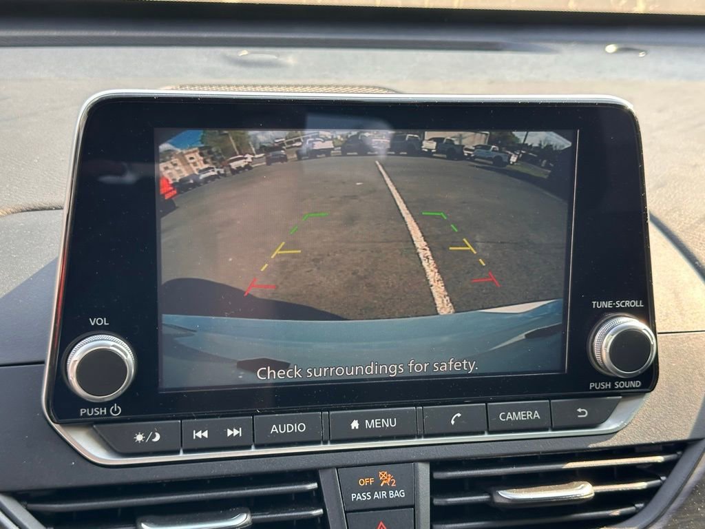 Used 2025 Nissan Altima 2.5 SV image 5