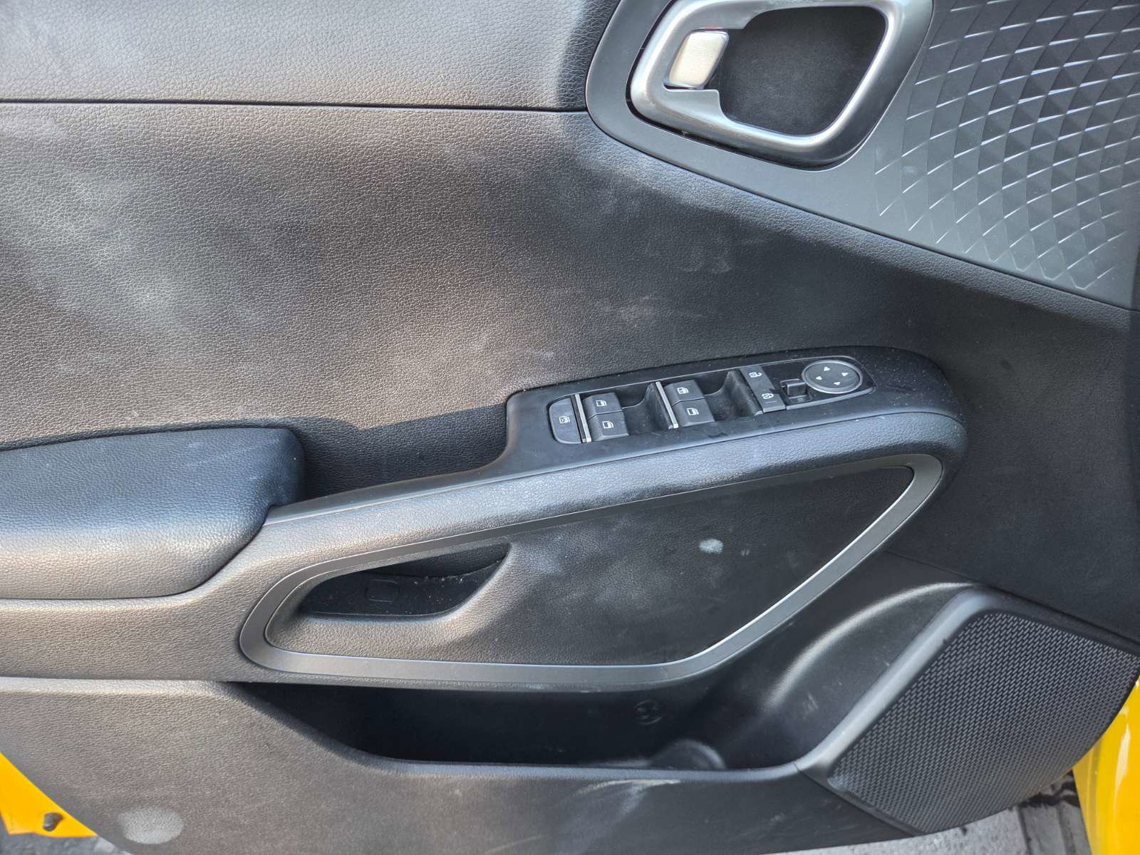 Used 2020 Kia Soul S FWD image 7