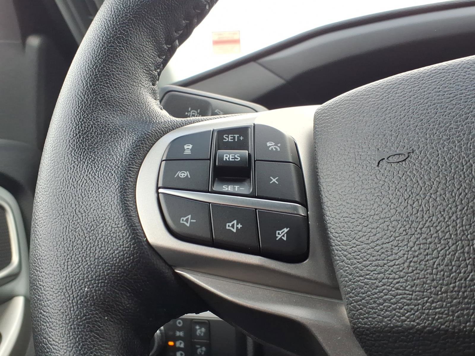 Used 2023 Ford Explorer XLT w/ Equipment Group 202A image 27