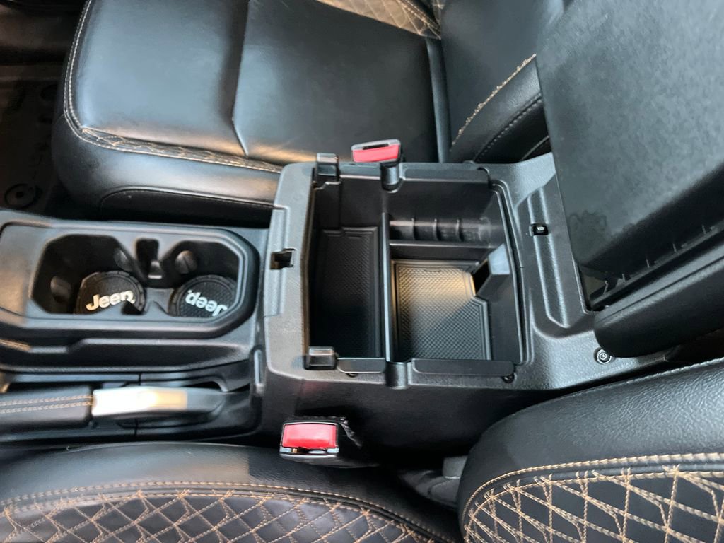 Used 2021 Jeep Wrangler Unlimited Sahara image 26