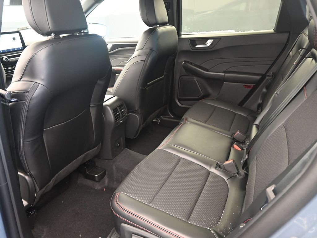 New 2026 Ford Escape ST-Line w/ Cold Weather Package image 15
