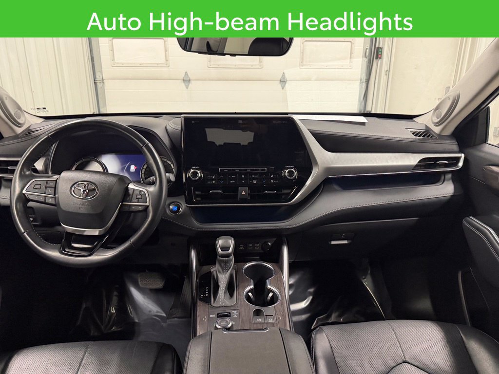 Used 2022 Toyota Highlander Platinum AWD/4WD image 19
