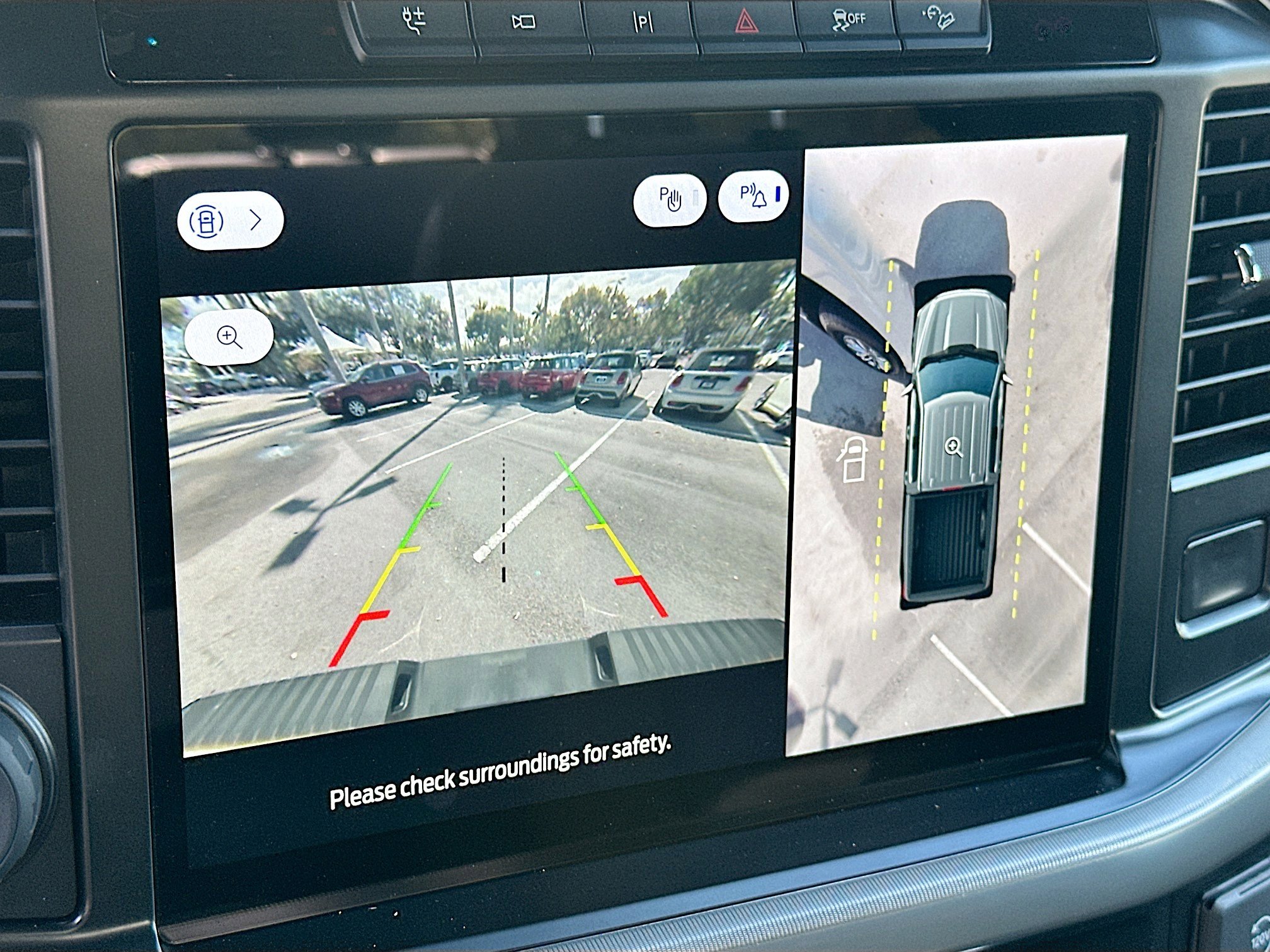 Used 2024 Ford F150 Lariat w/ FX4 Off-Road Package image 15