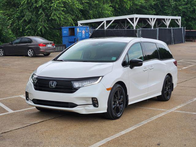 Used 2024 Honda Odyssey Sport image 3