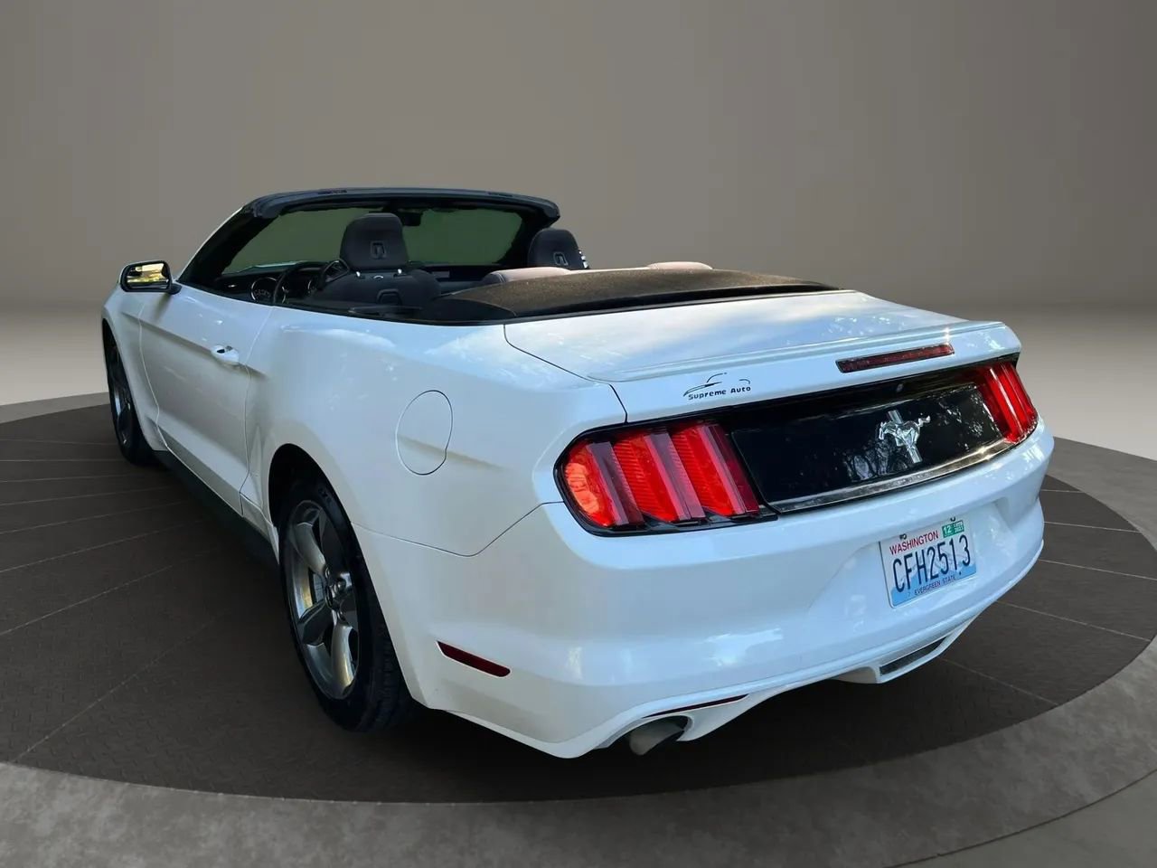 Used 2015 Ford Mustang Convertible w/ Equipment Group 051A image 4