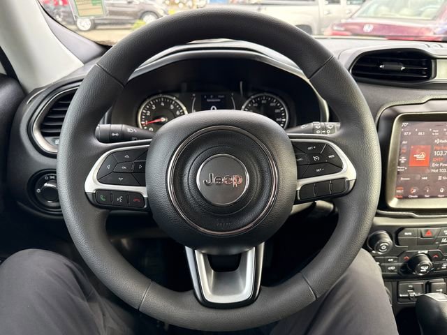 Used 2023 Jeep Renegade Latitude image 21