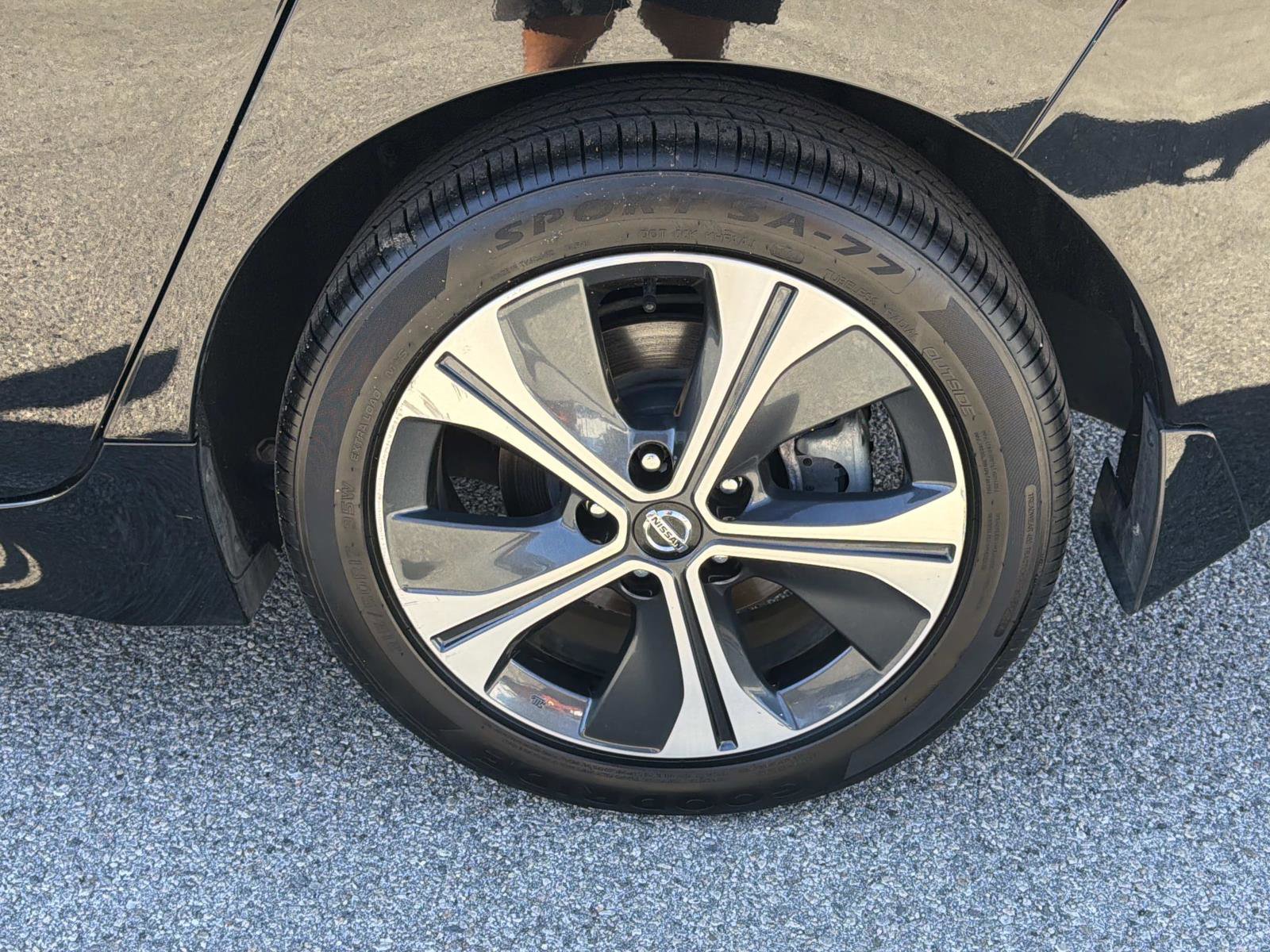 Used 2019 Nissan Leaf SV Plus w/ SV Plus Technology Package image 7