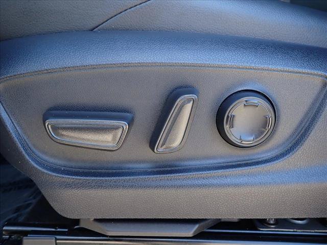 Certified 2025 Toyota Tacoma Limited AWD/4WD image 11
