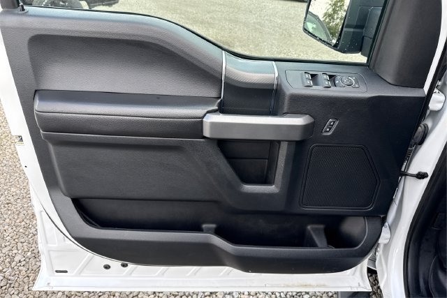 Used 2018 Ford F150 XLT w/ Equipment Group 302A Luxury AWD/4WD image 19