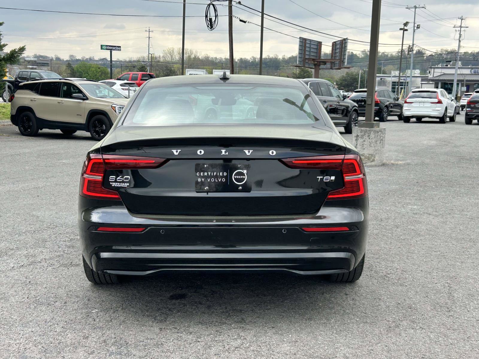 Certified 2025 Volvo S60 T8 Plus AWD/4WD image 4
