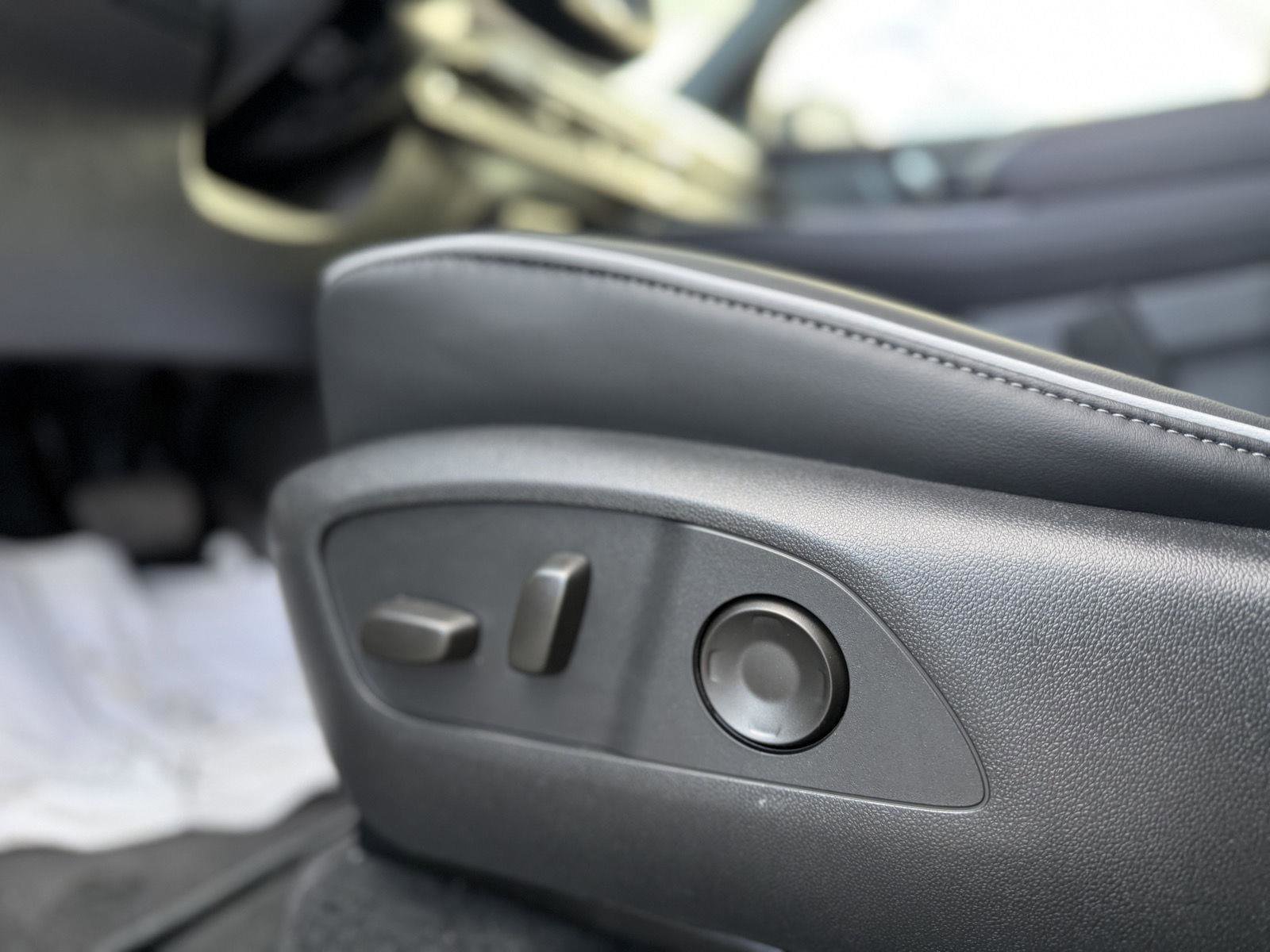 New 2026 Buick Enclave Sport Touring w/ Power Package image 15