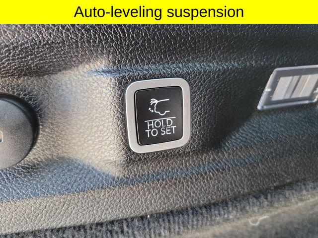 Certified 2023 Jeep Grand Cherokee L Overland w/ Luxury Tech Group IV AWD/4WD image 30